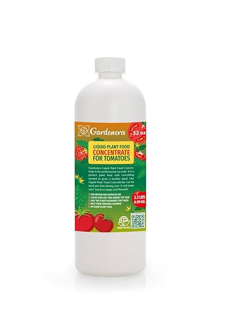 Gardenera Plant Growth Superfood for Tomatoes with 18 Essential Vitamins & Minerals - Organic Plant Food Fertilizer - Micro-Fungi and Bio-Organisms for Tomato Plant Care & Growth Enhancement - 32oz