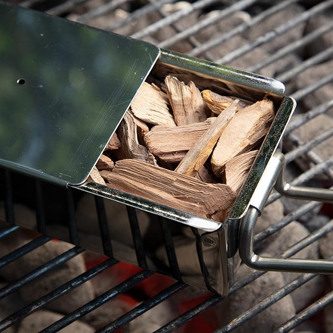 Camerons All Natural Hickory Wood Chips for Smoker -260 Cu. In. Bag, Approx 2 Pounds- Kiln Dried Coarse Cut BBQ Grill Wood Chips for Smoking Meats - Barbecue Smoker Accessories- Grilling Gifts for Men