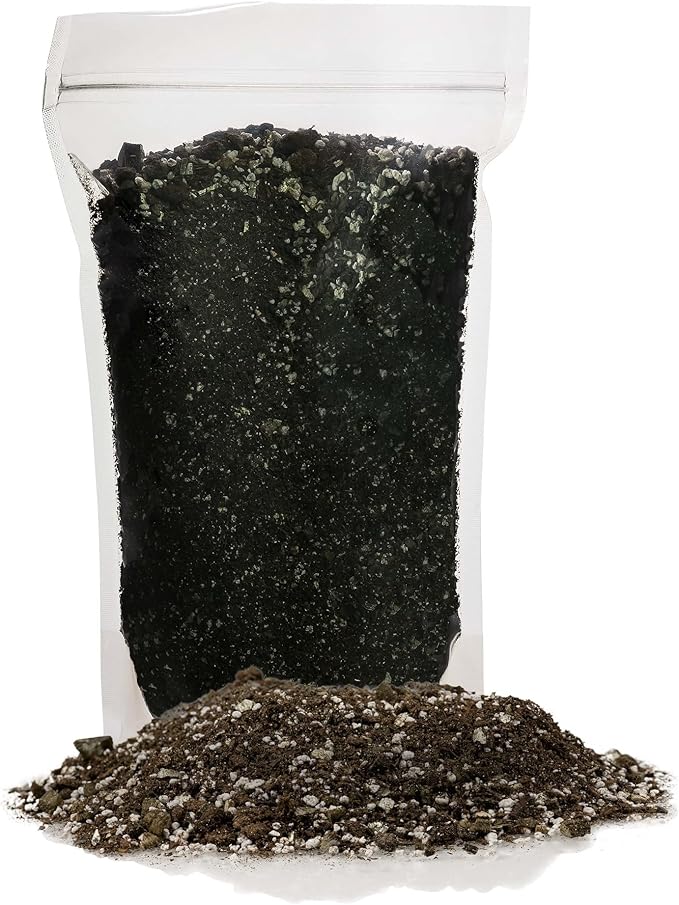 Premium African Violets and Gesneriad Premium Soil Mix by Gardenera - Horticultural Perlite (25%) + Vermiculite (25%) + Sphagnum Peat Moss (50%) - Made in USA - (1 Quart Bag)