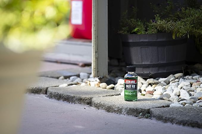 STA-BIL Fast Fix Small Engine Treatment - Cleans Carbs and Injectors - Fixes Rough Running Engines - Eliminates Water - Treats 10 Gallons, 4 fl. oz. (22303) (Pack of 2)