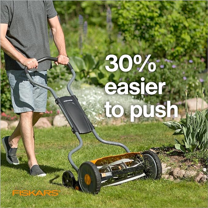 Fiskars Push Mower - 17" Cut Width Manual Reel Mower with No Motor - Grass Cutter with Steel Blades that Stay Sharp - Eco-Friendly Cordless Grass Trimmer for Lawn Care
