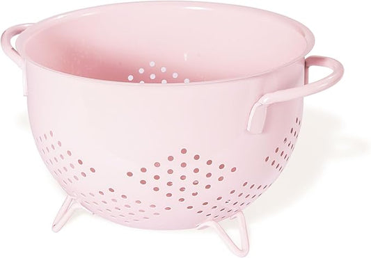 Metal Colander 5 Quart Powder Coated Self-draining Metal Strainer with Base,Kitchen Pasta Fruit Vegetable Basket with Double Handles (Pink)