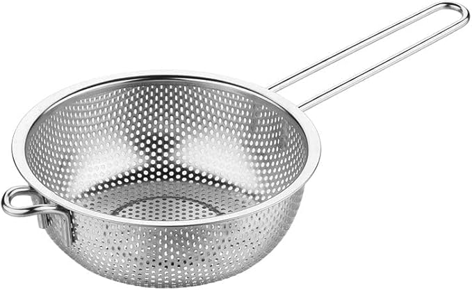 Stainless Steel Basin Colander with Handle Kitchen Strainer, Resting Feet and Colander to Strain, Rinse, Fry, Steam or Cook Vegetables & Pasta & Wash fruits