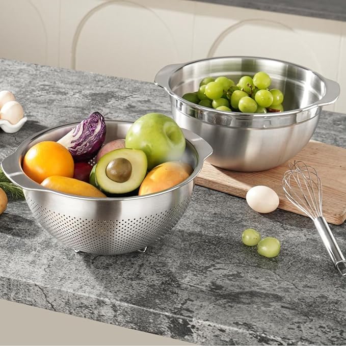 18/8 Stainless Steel Microwell Colander, 2.5QT Large Capacity with Handle Kitchen Food Strainer Basket for Washing Vegetables, Fruits, Rice, and Pasta (primary colour, 2.5QTColander+2.5QT Mixing bowl)