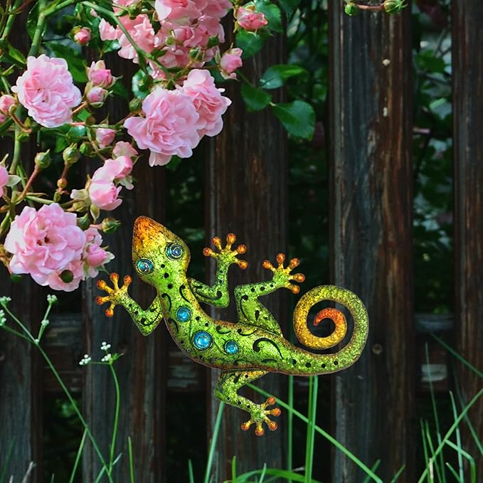 Metal Outdoor Green Gecko Wall Decor Lizard Metal Wall Art Suitable for Decoration Garden Patio Yard 11.5 * 8.5lnch