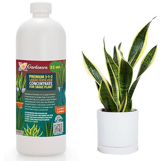 Premium Liquid Snake Fertilizer - 3-1-2 Concentrate for Indoor Plants and Flowers by Gardenera - Organic Plant Food - 32oz