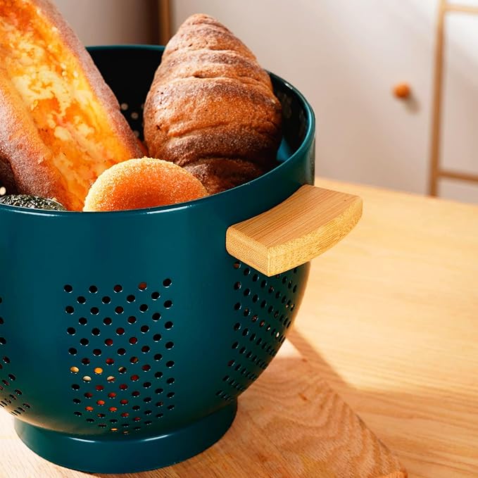 Metal Colander with Wood Handle, Powder Coated Steel Large Kitchen Strainer Stable Base,(Green, 5.5QT)