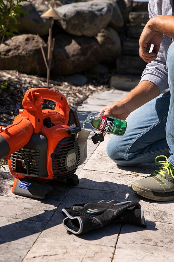 STA-BIL Fast Fix - Small Engine Treatment, Cleans Carburetors & Injectors, Fixes Rough Running Engines, Eliminates Water, Carb Cleaner & Fuel Injector Cleaner, 8oz (12 Pack)