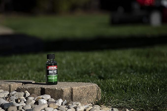 STA-BIL Fast Fix - Small Engine Treatment, Cleans Carburetors & Injectors, Fixes Rough Running Engines, Eliminates Water, Carb Cleaner & Fuel Injector Cleaner, 4oz (12 Pack)