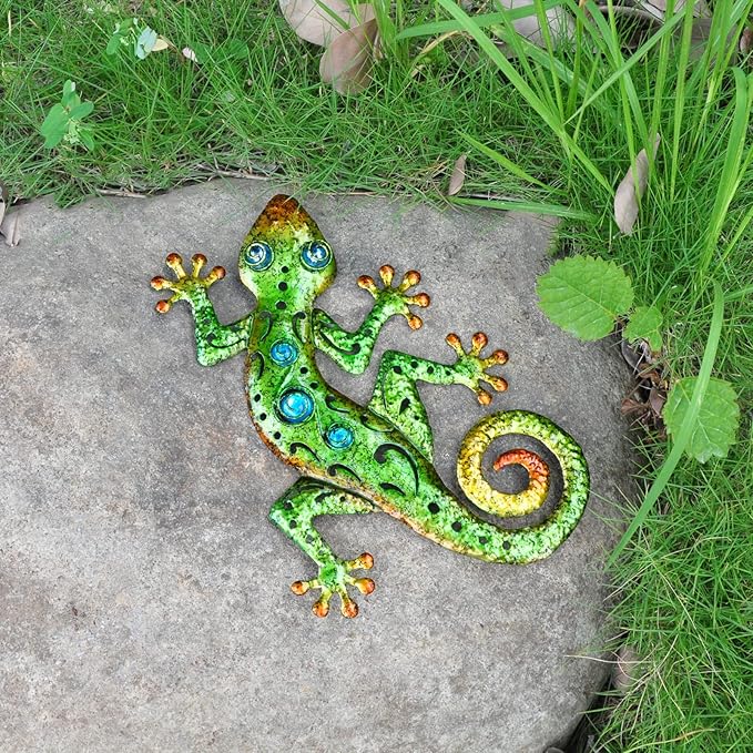 Metal Outdoor Green Gecko Wall Decor Lizard Metal Wall Art Suitable for Decoration Garden Patio Yard 11.5 * 8.5lnch