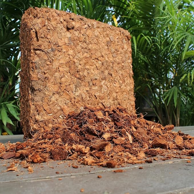 Organic Coco Chips for Plants (40lbs) - Coco Coir Chips - Coconut Husk Chips for Potting Soil, Garden Soil, & Seed Starter Soil - Coconut Mulch for Garden - Compressed Coconut Chips for Plants